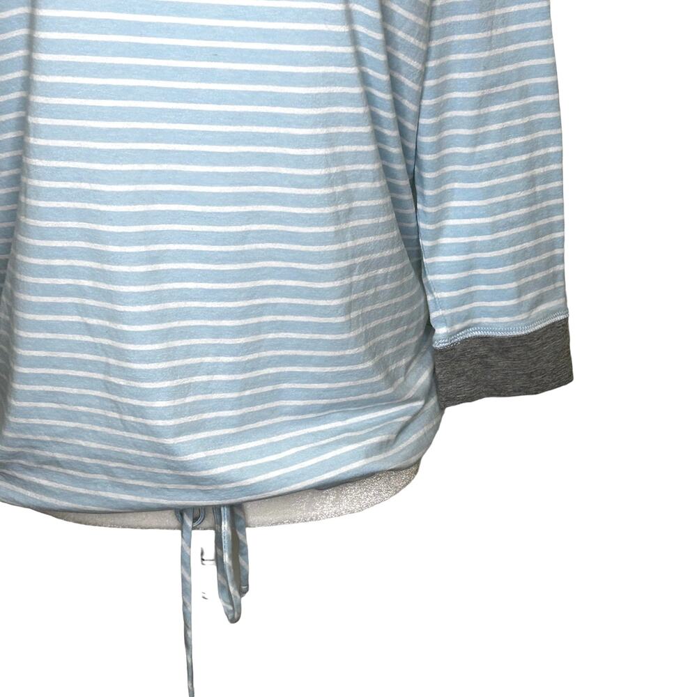 Karen Neuburger Live Love Lounge Blue White Tie Waist 3/4 Sleeve Top - Picture 6 of 9